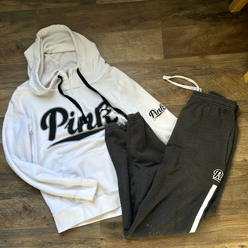 *Sold* VS pink set. Xs-s